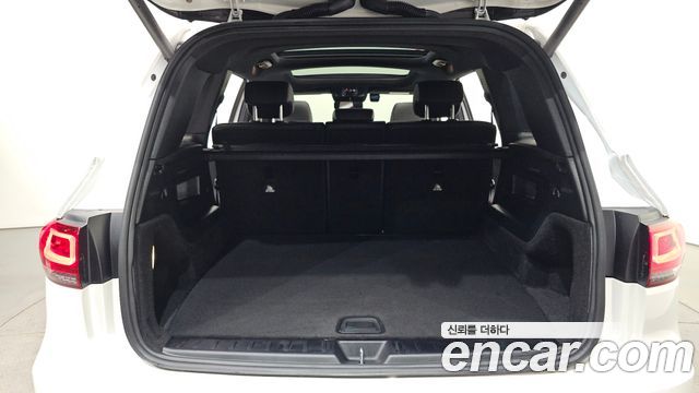 Mercedes-Benz GLB-Class 2022 — photo 29