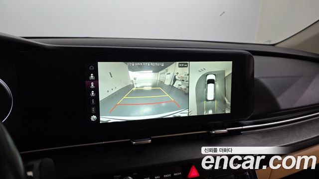 Kia Canival 2023 — photo 14