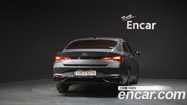 Hyundai AVANTE 2023 — photo 4