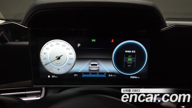 Hyundai AVANTE 2023 — photo 11