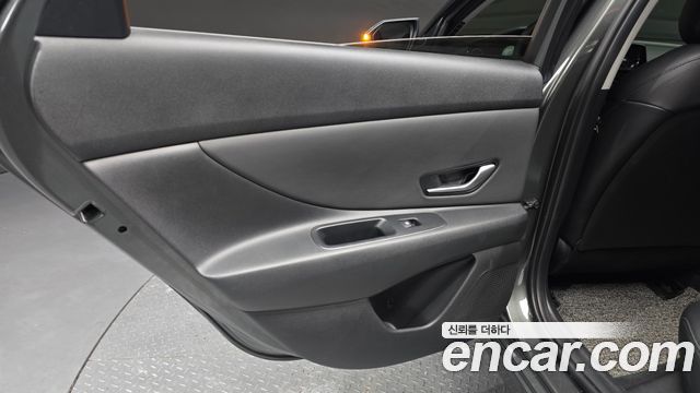 Hyundai AVANTE 2023 — photo 15
