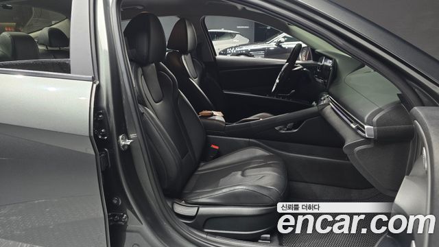 Hyundai AVANTE 2023 — photo 16