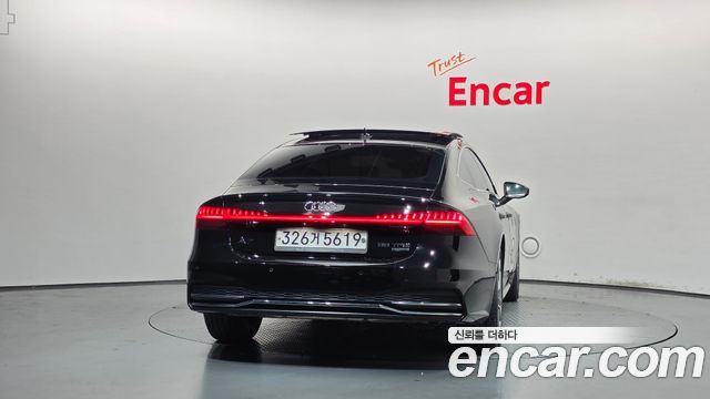 Audi A7 2020 — photo 4
