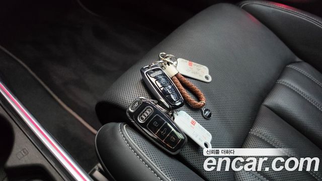 Audi A7 2020 — photo 12