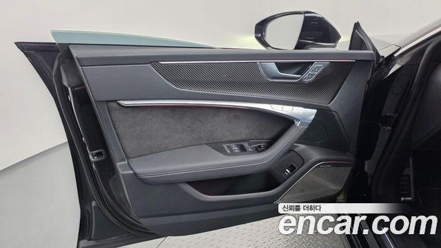 Audi A7 2020 — photo 14