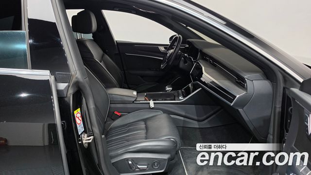 Audi A7 2020 — photo 16