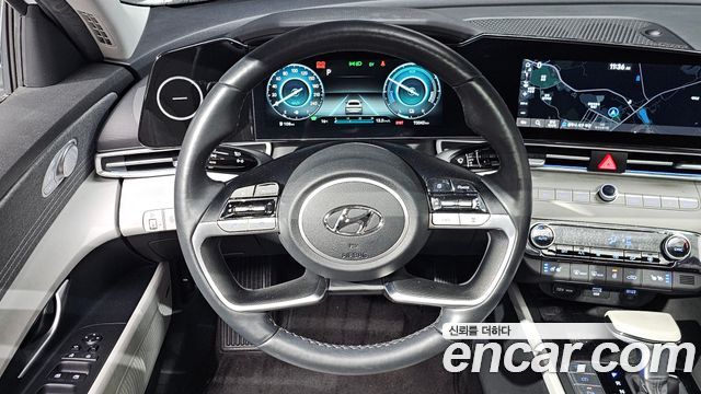 Hyundai AVANTE 2021 — photo 14