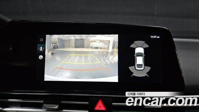 Hyundai AVANTE 2021 — photo 17