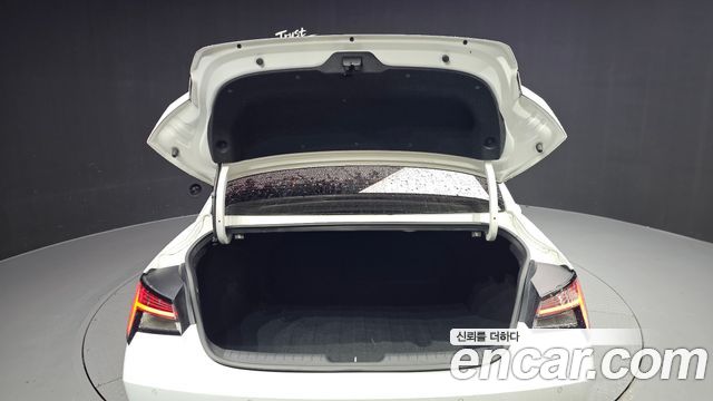 Hyundai AVANTE 2021 — photo 20