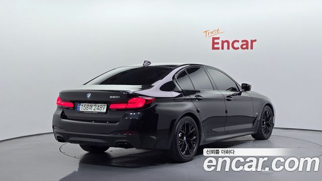 BMW 5-Series 2022 — photo 2