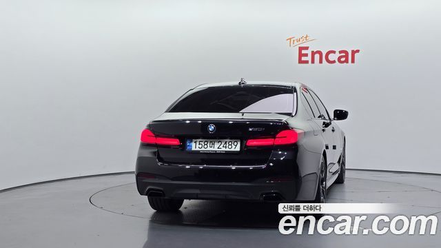 BMW 5-Series 2022 — photo 4