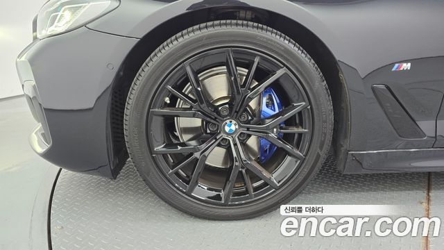 BMW 5-Series 2022 — photo 5