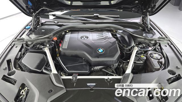 BMW 5-Series 2022 — photo 6