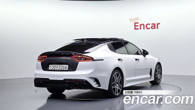 Kia Stinger 2019 — photo 2