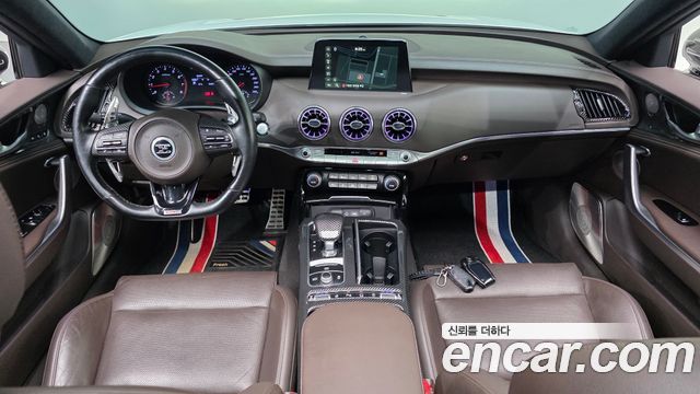 Kia Stinger 2019 — photo 10