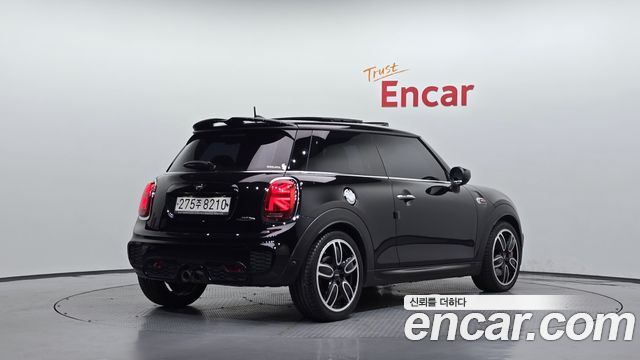 Mini Cooper 2020 — photo 2