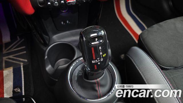 Mini Cooper 2020 — photo 12