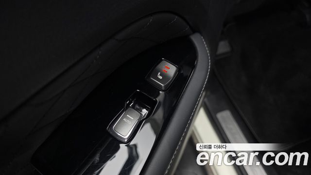 KG Mobility Rexton 2018 — photo 19