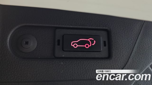 KG Mobility Rexton 2018 — photo 20