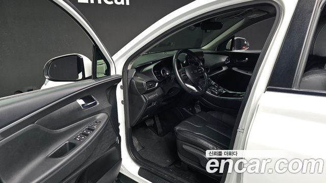 Hyundai Santafe 2022 — photo 13