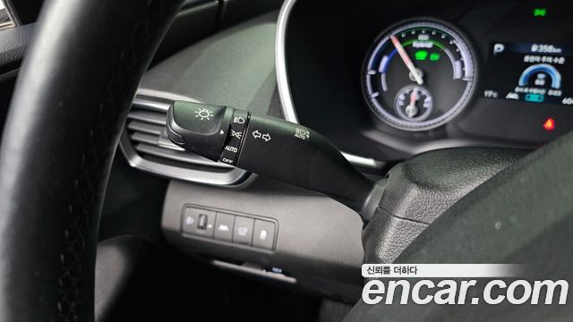 Hyundai Santafe 2022 — photo 23