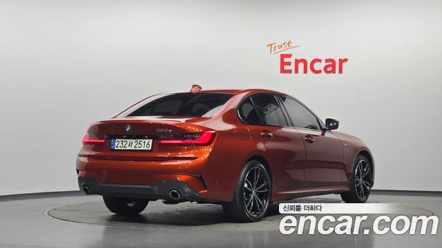 BMW 3-Series 2020 — photo 2