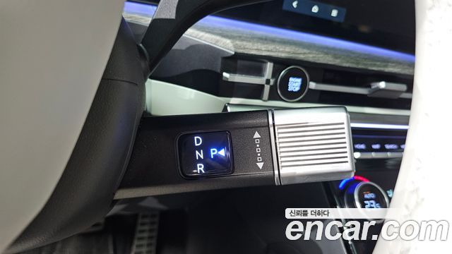 Hyundai Santafe 2025 — photo 12