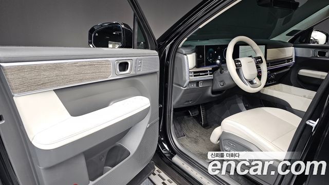 Hyundai Santafe 2025 — photo 13