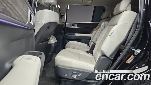 Hyundai Santafe 2025 — photo 17