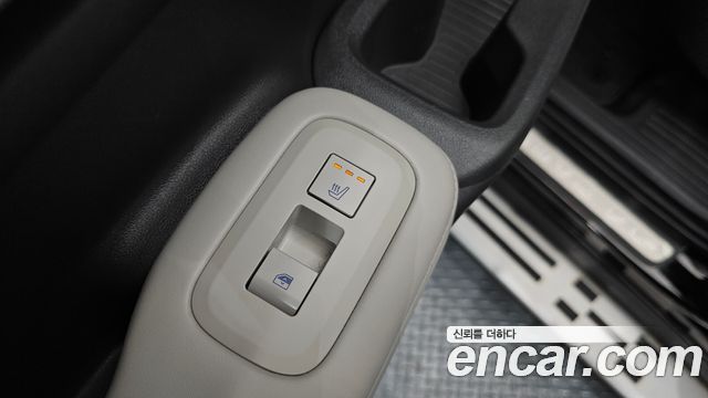 Hyundai Santafe 2025 — photo 29