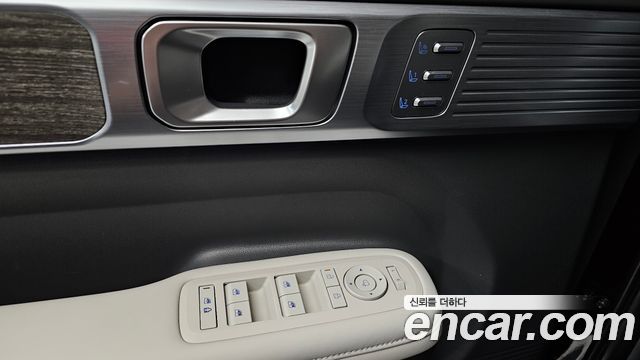 Hyundai Santafe 2025 — photo 30