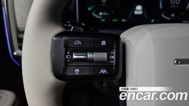 Hyundai Santafe 2025 — photo 31