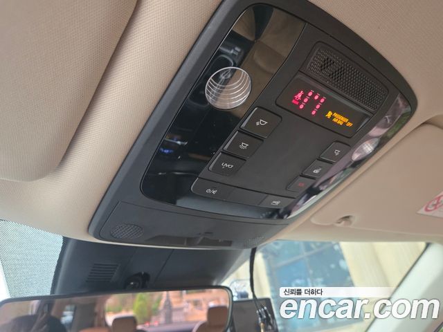 Kia Canival 2021 — photo 18
