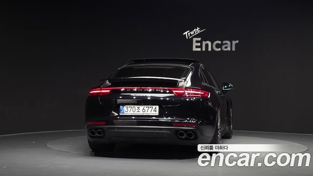 Porsche Panamera 2018 — photo 4