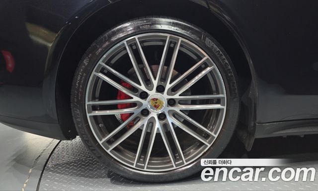 Porsche Panamera 2018 — photo 5