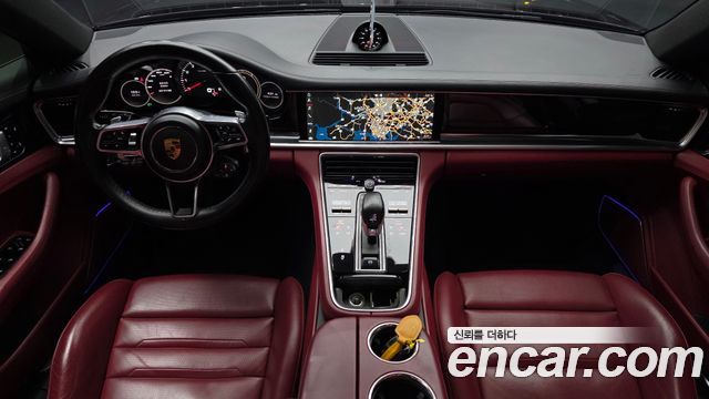 Porsche Panamera 2018 — photo 10