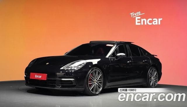 Porsche Panamera 2018 — photo 1