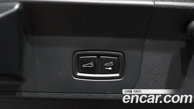 Porsche Panamera 2018 — photo 32