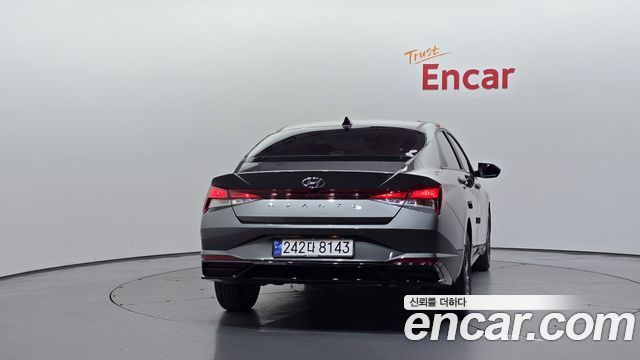 Hyundai AVANTE 2023 — photo 4
