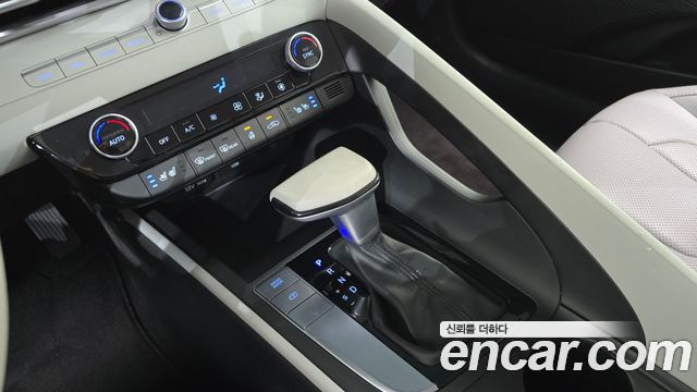 Hyundai AVANTE 2023 — photo 9