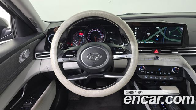 Hyundai AVANTE 2023 — photo 13