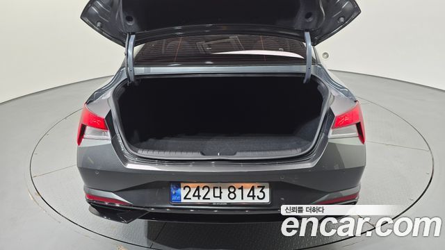 Hyundai AVANTE 2023 — photo 17