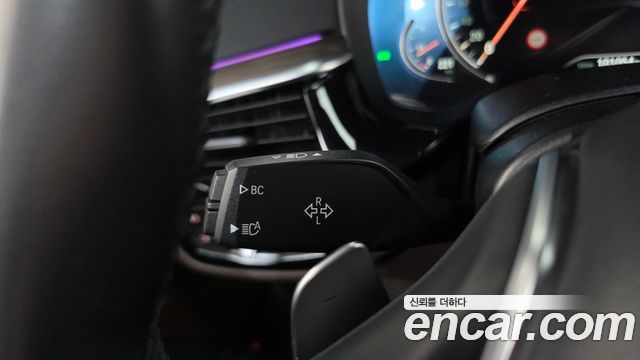 BMW 5-Series 2018 — photo 29