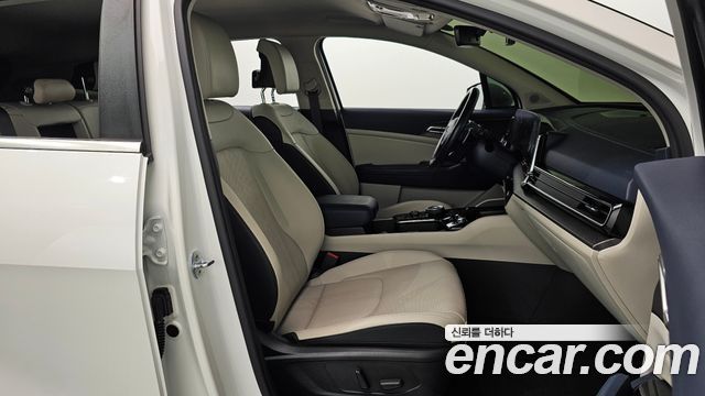 Kia Sportage 2023 — photo 17