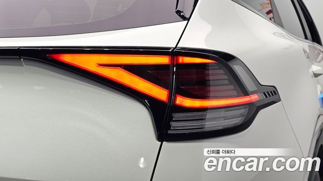 Kia Sportage 2023 — photo 9
