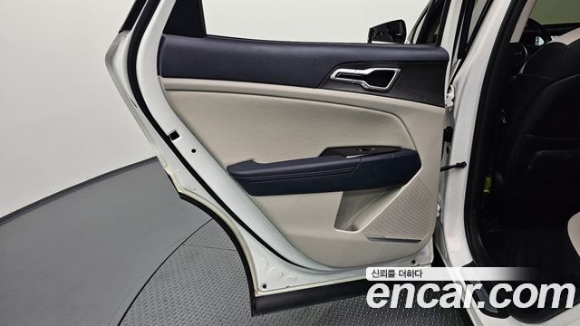 Kia Sportage 2023 — photo 15