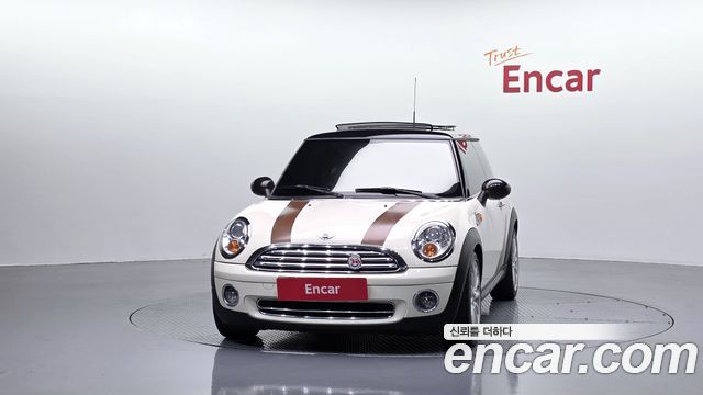 Mini Cooper 2010 — photo 3