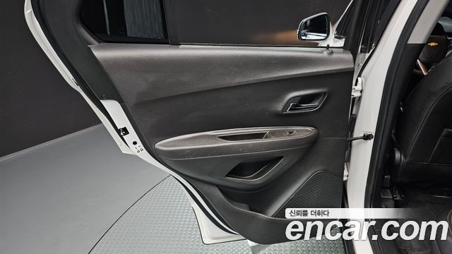 Chevrolet Korea Trax 2018 — photo 15