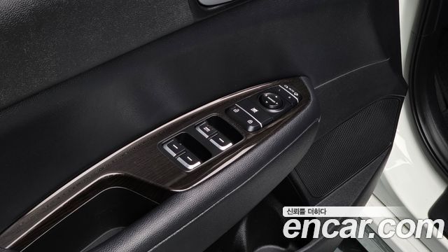 Kia K5 2016 — photo 16