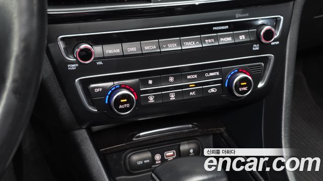 Kia K5 2016 — photo 18